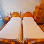 Acogedora Casa En El Pueblo De Gredos Ruralrut A Solo 1 Hora De Madrid, Zonas De Bano A Pocos Metros, Reservas Naturales, Casa Completa Con Hidromasaje Y Aire Acondicionado Villa *