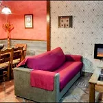 Acogedora Casa En El Pueblo De El Tiemblo Gredos Ruralrut A Solo 1 Hora De Madrid, Zonas De Bano A Pocos Metros, Reservas Naturales, Casa Completa Con Cabina Hidromasaje Y Aire Acondicionado Villa El Tiemblo