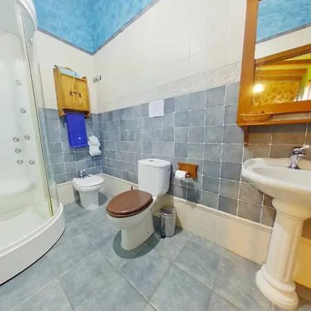 Villa Gredos Ruralrut Cerca Del Castanar De El Tiemblo, Reserva Natural Valle De Iruelas, Acogedor Con Hidromasaje, Chimenea Electrica, Calefaccion, Wifi, Cocina El Tiemblo