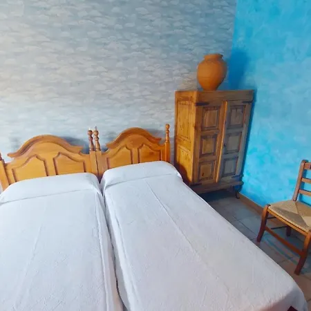 Gredos Ruralrut Cerca Del Castanar De El Tiemblo, Reserva Natural Valle De Iruelas, Acogedor Con Hidromasaje, Chimenea Electrica, Calefaccion, Wifi, Cocina 别墅 *