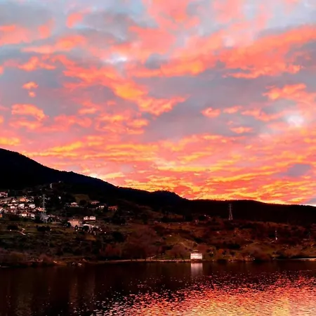 别墅 Gredos Ruralrut Cerca Del Castanar De El Tiemblo, Reserva Natural Valle De Iruelas, Acogedor Con Hidromasaje, Chimenea Electrica, Calefaccion, Wifi, Cocina 埃尔蒂恩夫洛