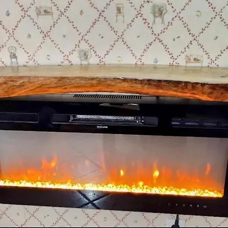 Gredos Ruralrut Cerca Del Castanar De El Tiemblo, Reserva Natural Valle De Iruelas, Acogedor Con Hidromasaje, Chimenea Electrica, Calefaccion, Wifi, Cocina *