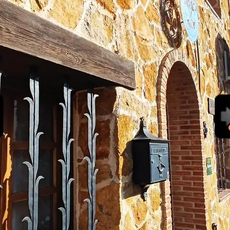 Gredos Ruralrut Cerca Del Castanar De El Tiemblo, Reserva Natural Valle De Iruelas, Acogedor Con Hidromasaje, Chimenea Electrica, Calefaccion, Wifi, Cocina 埃尔蒂恩夫洛