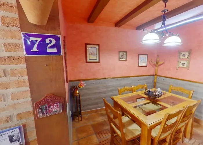 Gredos Ruralrut El Tiemblo, Cerca Del Famoso Castanar, La Reserva Natural Valle De Iruelas Y Zonas De Bano Naturales A Pocos Metros Villa El Tiemblo