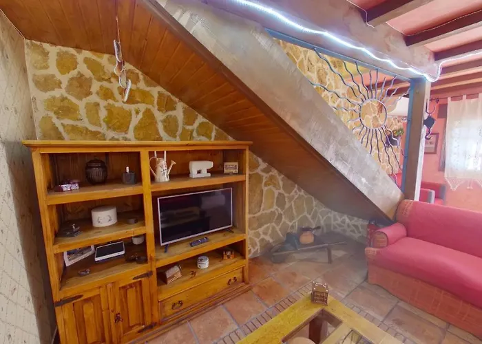 Villa Gredos Ruralrut El Tiemblo Cerca Del Castanar Y La Reserva Natural Valle De Iruelas Y Zonas De Bano Naturales, Aire Acondicionado Cabina De Hidromasaje, Precios Especiales A Partir De 7 Noches El Tiemblo