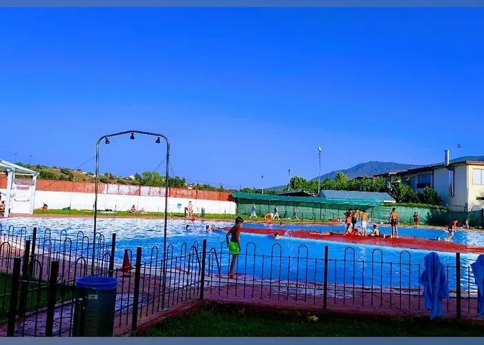 Gredos Ruralrut El Tiemblo Cerca Del Castanar Y La Reserva Natural Valle De Iruelas Y Zonas De Bano Naturales, Aire Acondicionado Cabina De Hidromasaje, Precios Especiales A Partir De 7 Noches Villa *