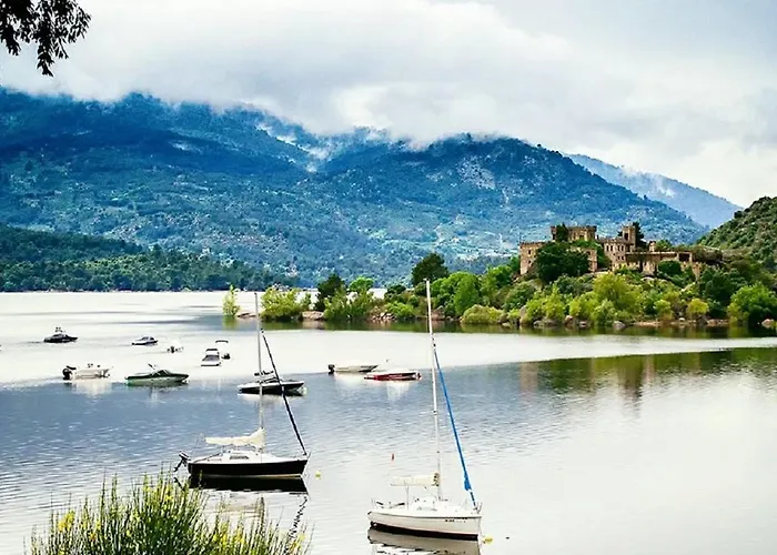 Gredos Ruralrut El Tiemblo, Cerca Del Famoso Castanar, La Reserva Natural Valle De Iruelas Y Zonas De Bano Naturales A Pocos Metros El Tiemblo