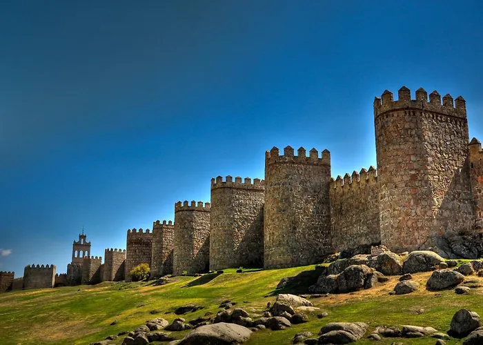 Gredos Ruralrut El Tiemblo Cerca Del Castanar Y La Reserva Natural Valle De Iruelas Y Zonas De Bano Naturales, Aire Acondicionado Cabina De Hidromasaje, Precios Especiales A Partir De 7 Noches Villa