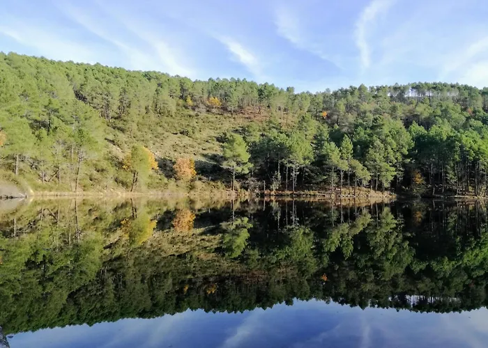 Villa Gredos Ruralrut El Tiemblo Cerca Del Castanar Y La Reserva Natural Valle De Iruelas Y Zonas De Bano Naturales, Aire Acondicionado Cabina De Hidromasaje, Precios Especiales A Partir De 7 Noches